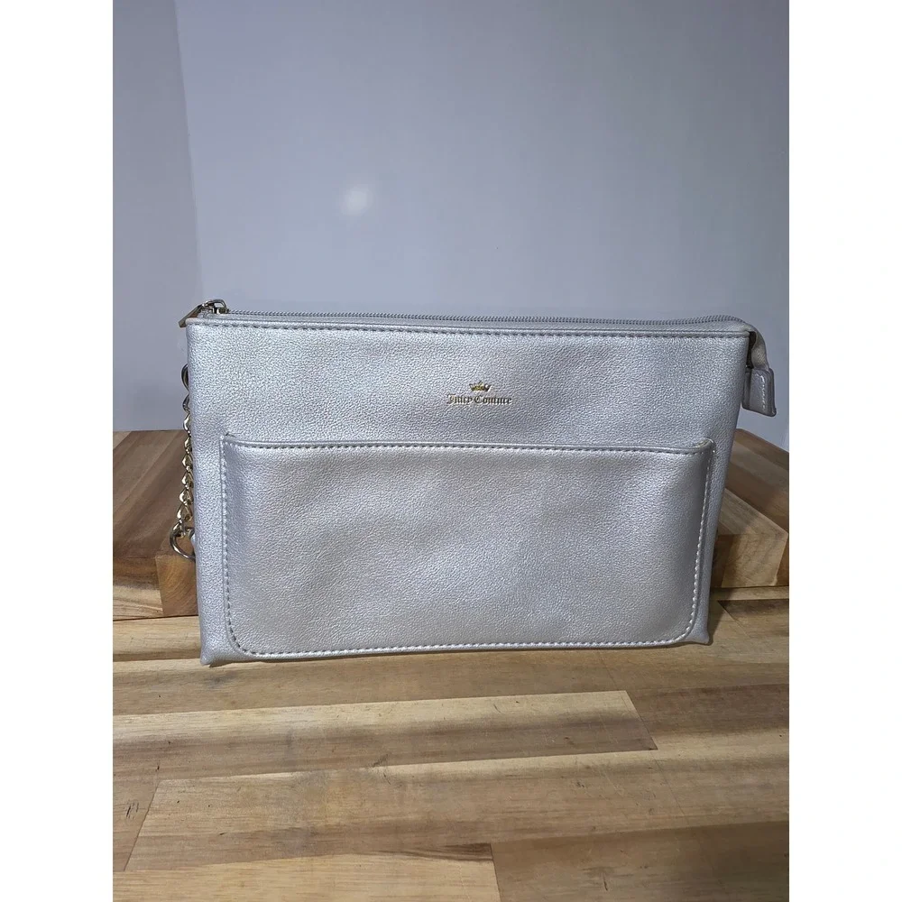 Juicy Couture Silver Metallic‎ Clutch Crossbody Chain Strap Bag 3 Inside Pockets